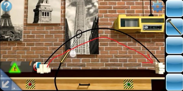 Проведите кольцо по проводу не задевая его