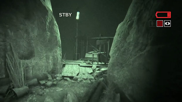 фонарь.  Прохождение OUTLAST 2